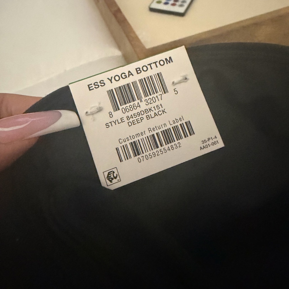 Petite Style & Co. Tummy Control Leggings - Picture 3 of 4